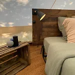 豪华帐篷 Glamping Moulin De Saza 勒维雅昂