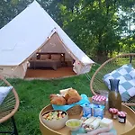 Glamping Moulin De Saza 豪华帐篷 勒维雅昂