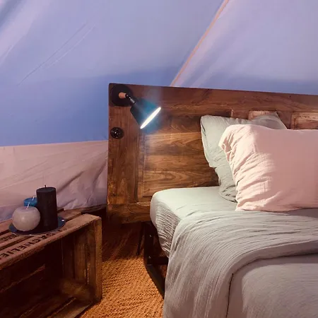 Glamping Moulin De Saza Campismo de Luxo Le Vigeant