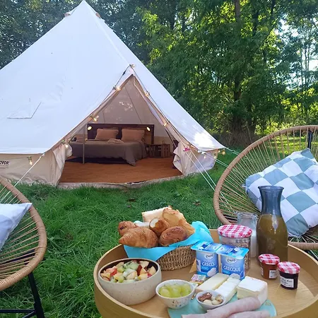 Glamping Moulin De Saza Campismo de Luxo Le Vigeant