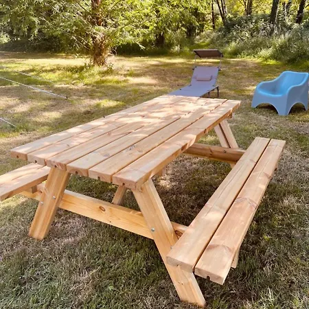 Glamping Moulin De Saza * Le Vigeant