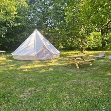 Οργανωμένο κάμπινγκ Glamping Moulin De Saza Le Vigeant